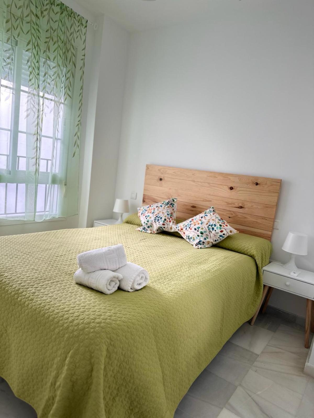 Apartamentos Don Diego La Carihuela Torremolinos Eksteriør billede